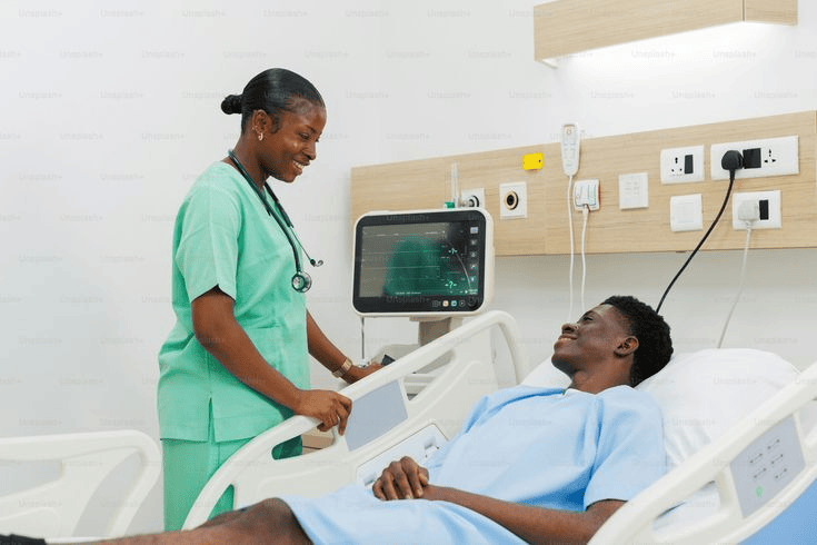 Doctor explaining MRI scan results to a patient to improve understanding of medical imaging.