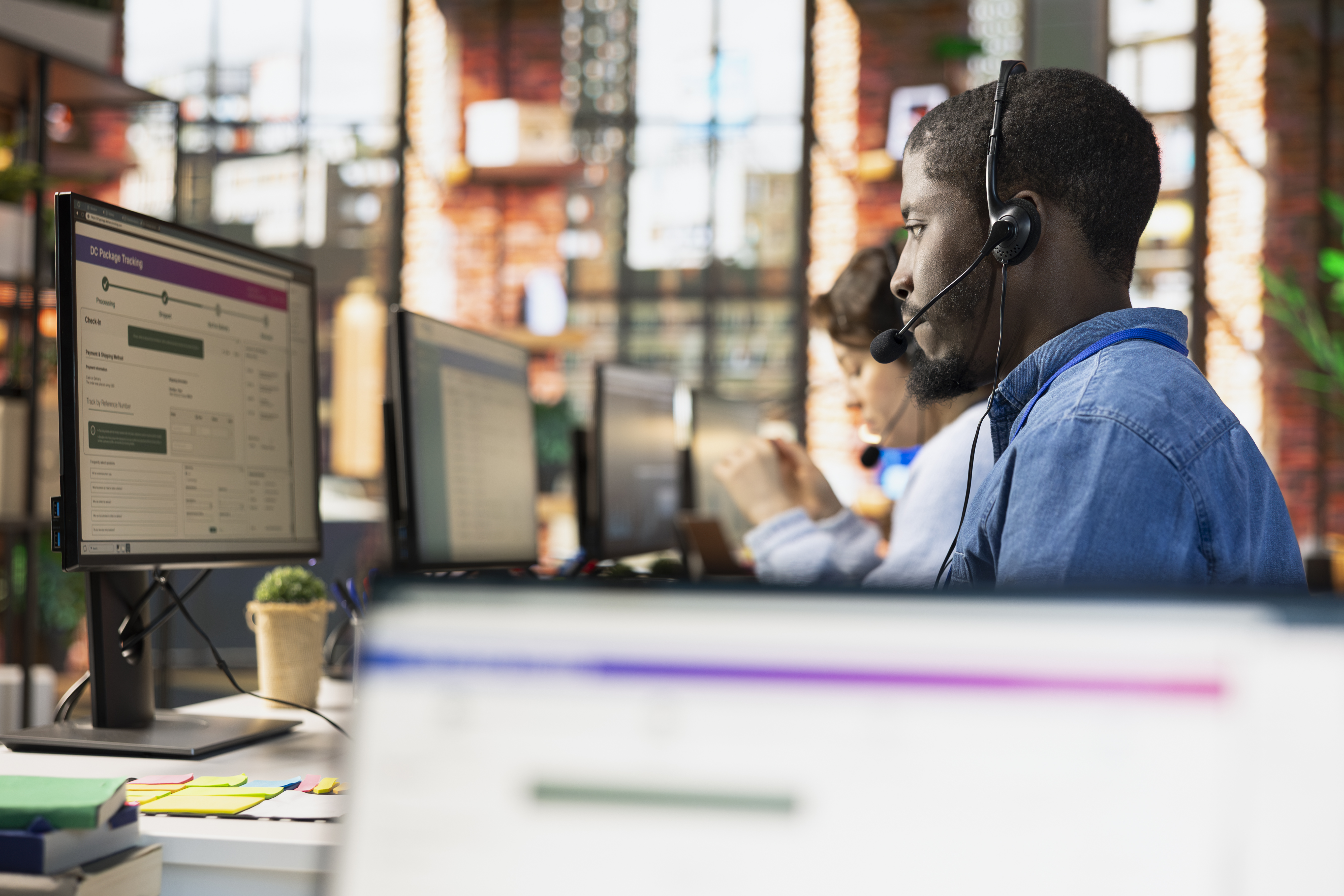 African researcher using CATI software to improve telephone survey response rates