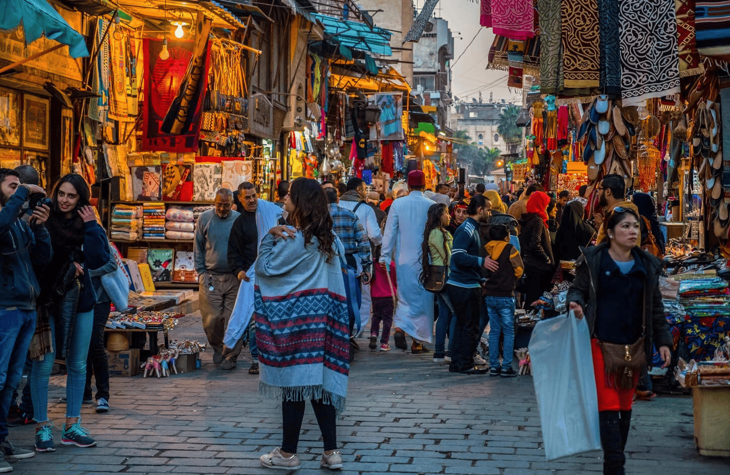 Egypt consumer shopping market Cairo street